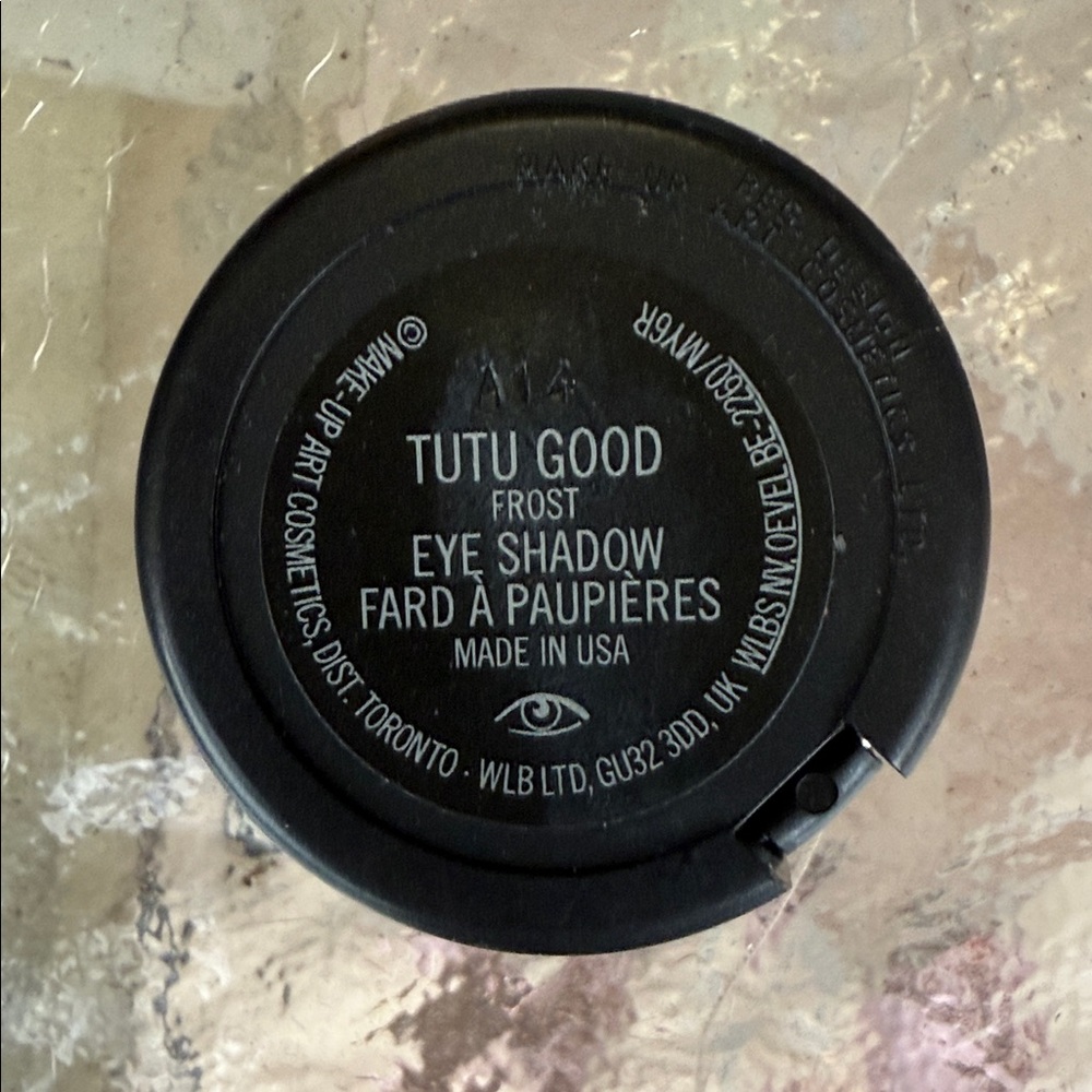 MAC Cosmetics Eyeshadow Collection - Rich Browns and Tans - Picture 8 of 8